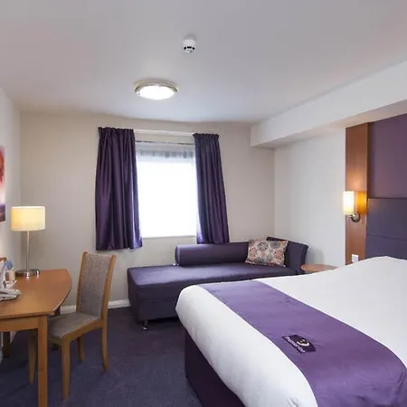 Premier Inn Birmingham South - Hall Green-3